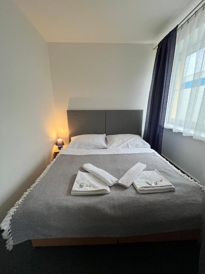 Garni G Hotel Žilina Exterior foto